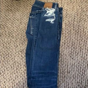 High waisted ripped jeans